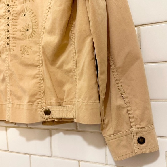 🍓CHICO'S Western Embroidered Light
Weight Jacket Size Small Chico’s 0 Lagenlook - Picture 7 of 10